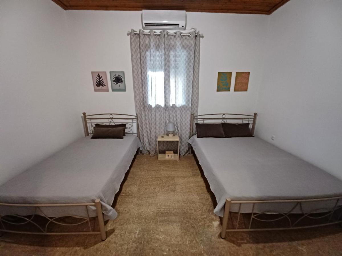 Beach House For Up To 9 People Near Olympia Katakolo Ngoại thất bức ảnh